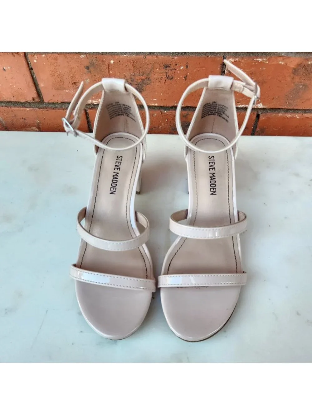 Steve Madden Jana Patent Pink Block Heel Sandals Size 2M With Adjustable Ankle S